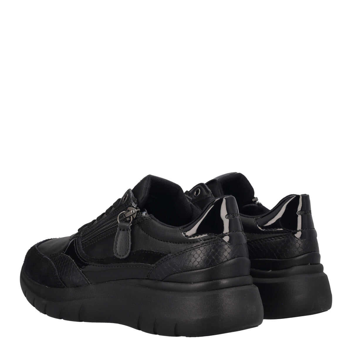 PLUMMERY Sneakers Donna Nere