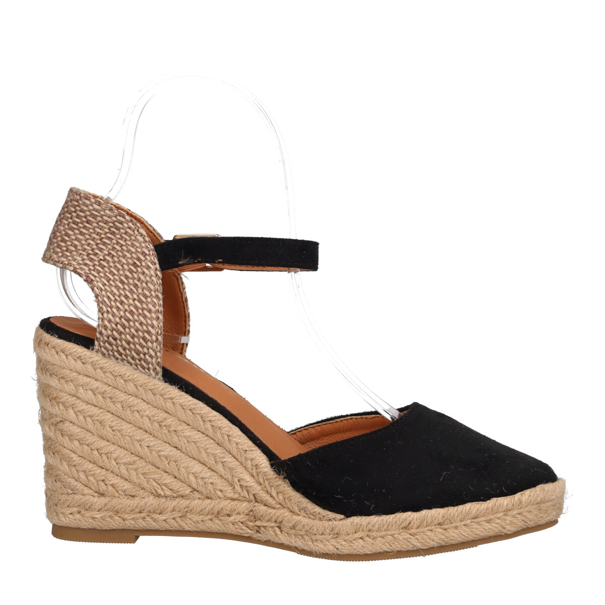 Campesine Donna Nere