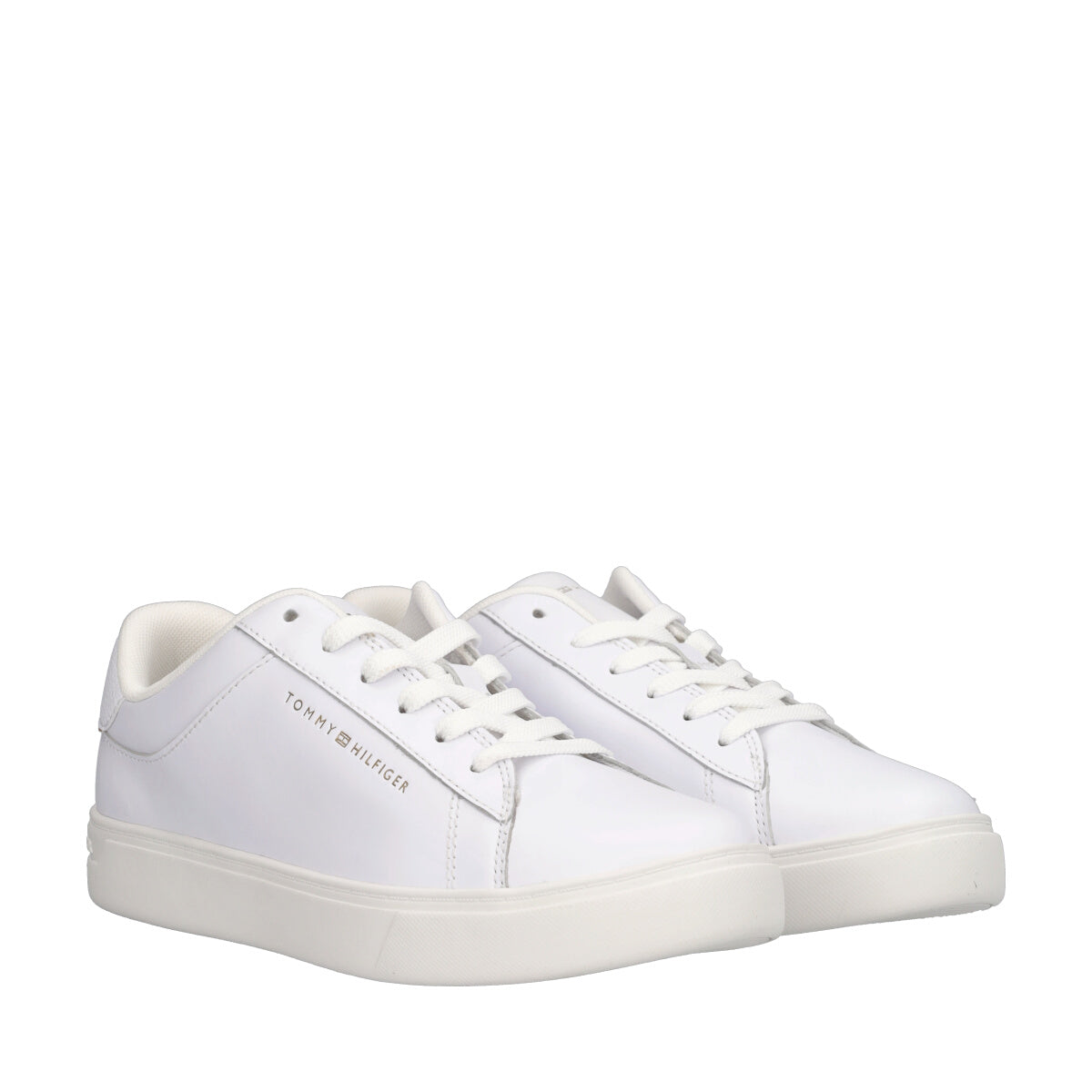 ESSENTIAL COURT SNEAKER